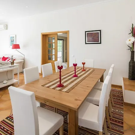 Вилла Casa Dos Cedros