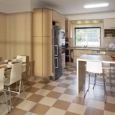 Casa Dos Cedros Вилла Карвоейру