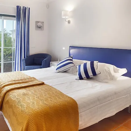 Casa Dos Cedros Вилла