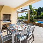 Casa Dos Cedros