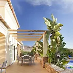 Casa Dos Cedros * カルヴォエイロ