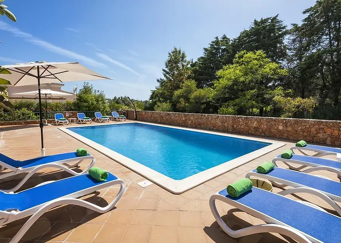 别墅 Casa Dos Cedros *