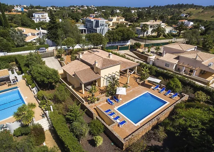 别墅 Casa Dos Cedros